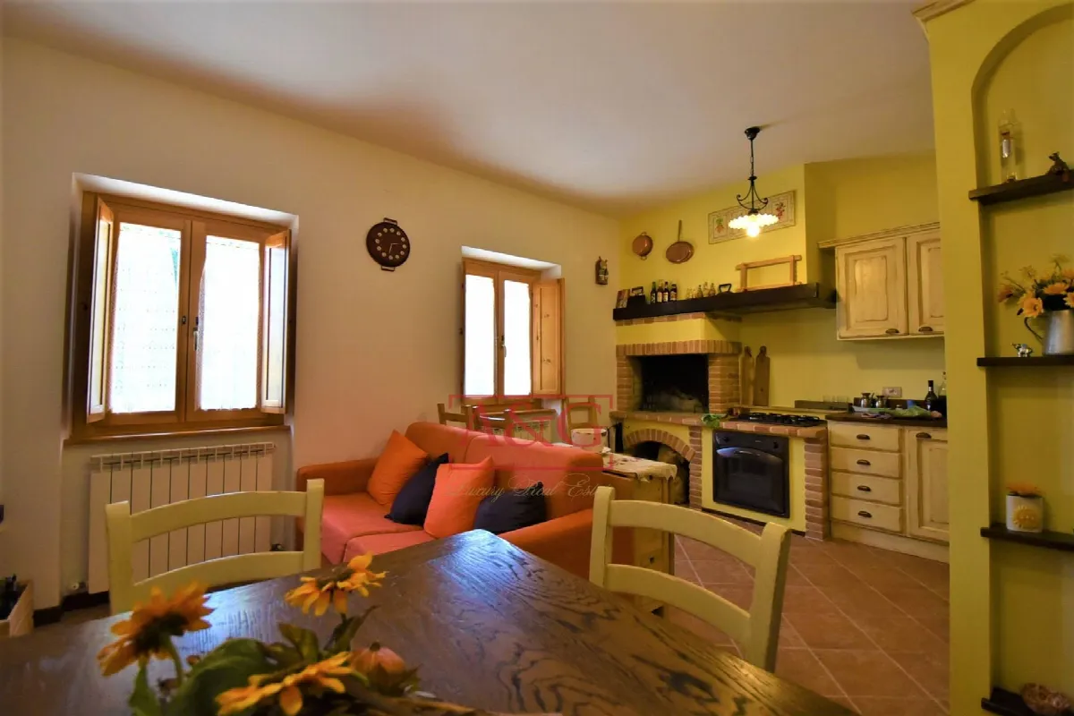Appartamento in vendita a Montefortino, Periferia - foto 1