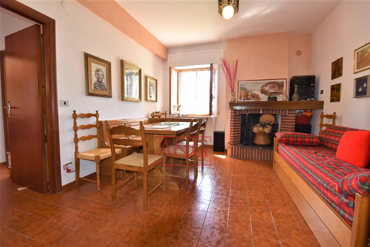 Appartamento in vendita a Montemonaco, Periferia - foto 1