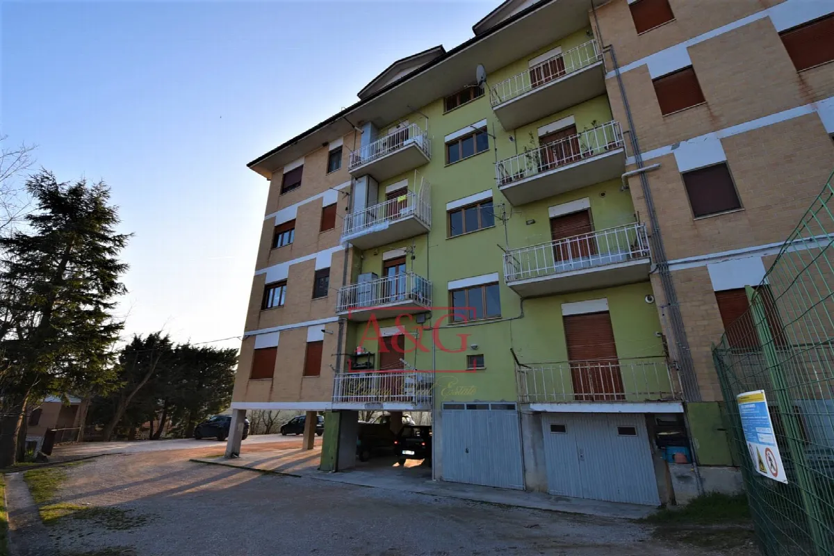 Appartamento in vendita a Amandola, Periferia - foto 1