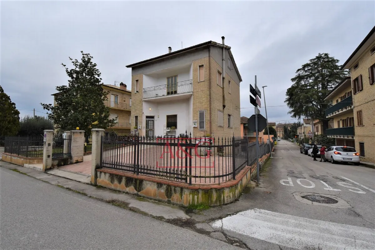 Appartamento in vendita a Falerone, Periferia - foto 2