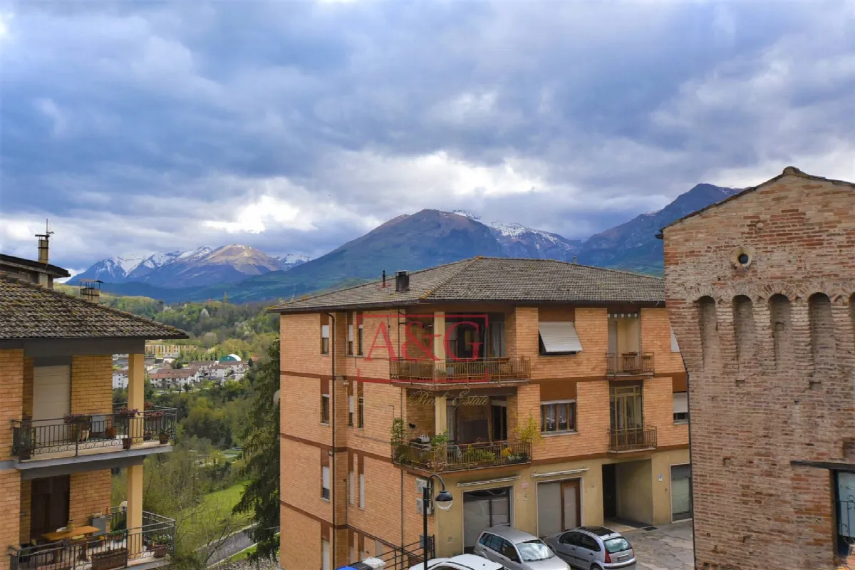 Appartamento in vendita a Amandola, Centro - foto 3