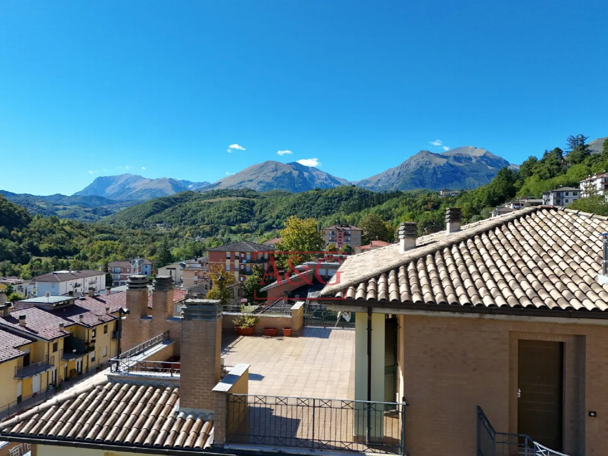 Appartamento in vendita a Amandola, Centro - foto 5