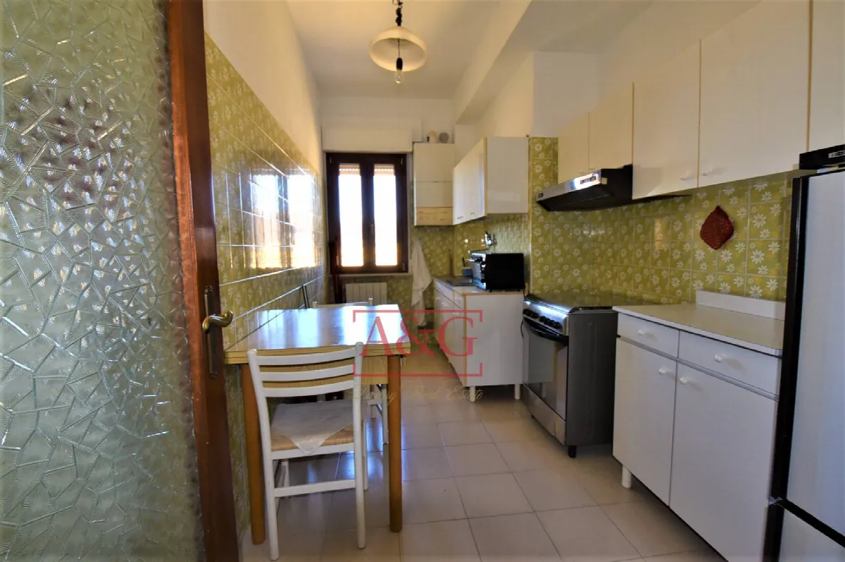 Appartamento in vendita a Montefortino, Centro - foto 2