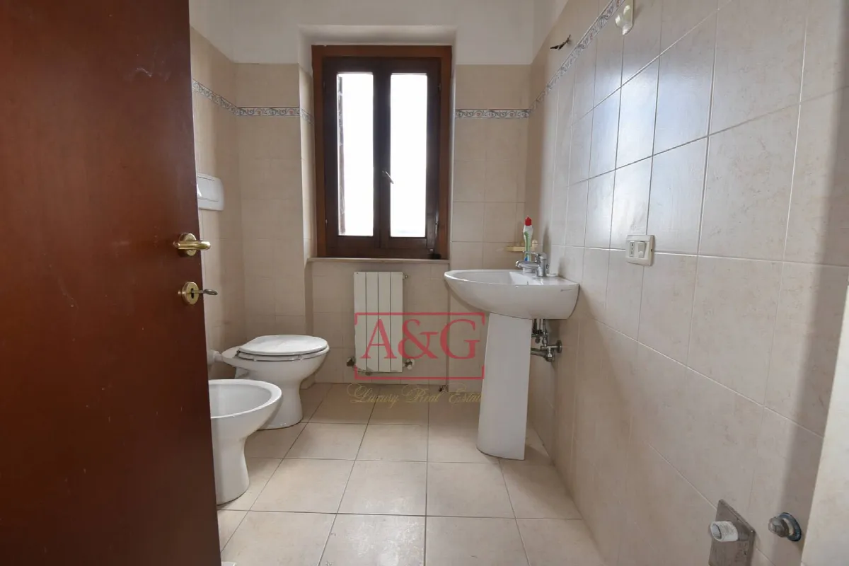 Appartamento in vendita a Sarnano, Centro - foto 10