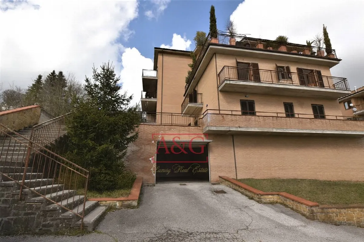 Appartamento in vendita a Sarnano, Centro - foto 2