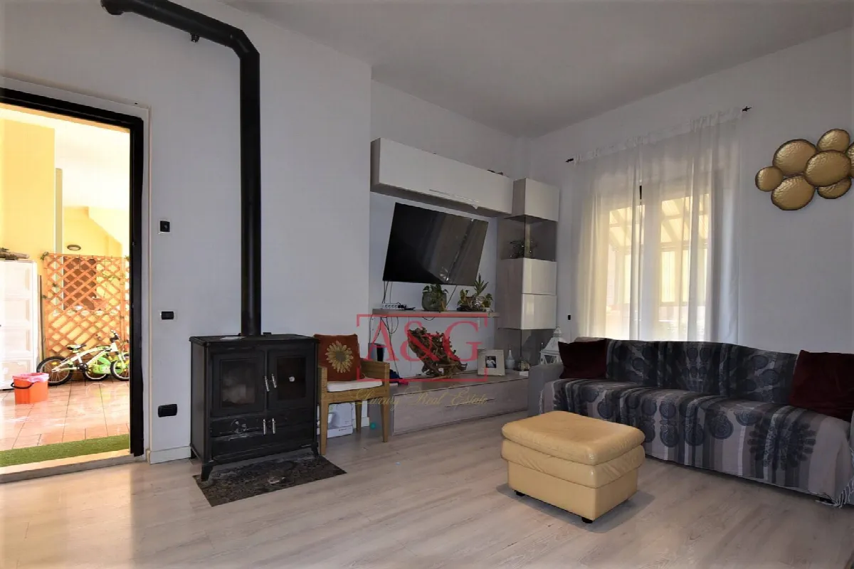 Appartamento in vendita a Amandola, Centro - foto 2