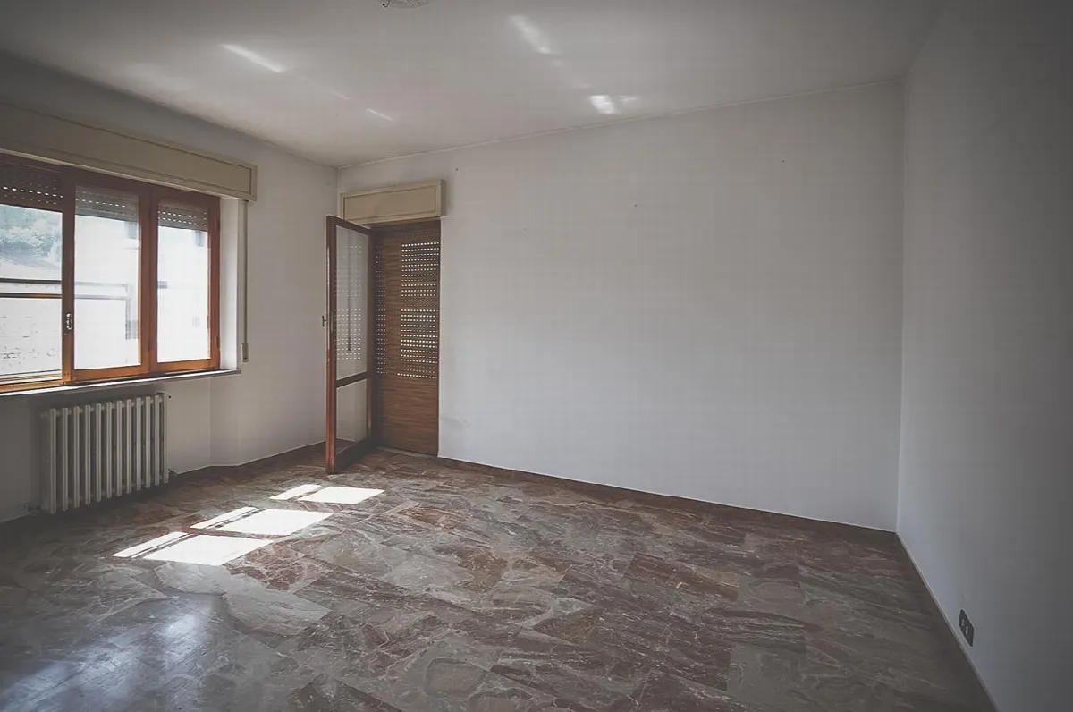 Appartamento in vendita a Comunanza, Centro - foto 5