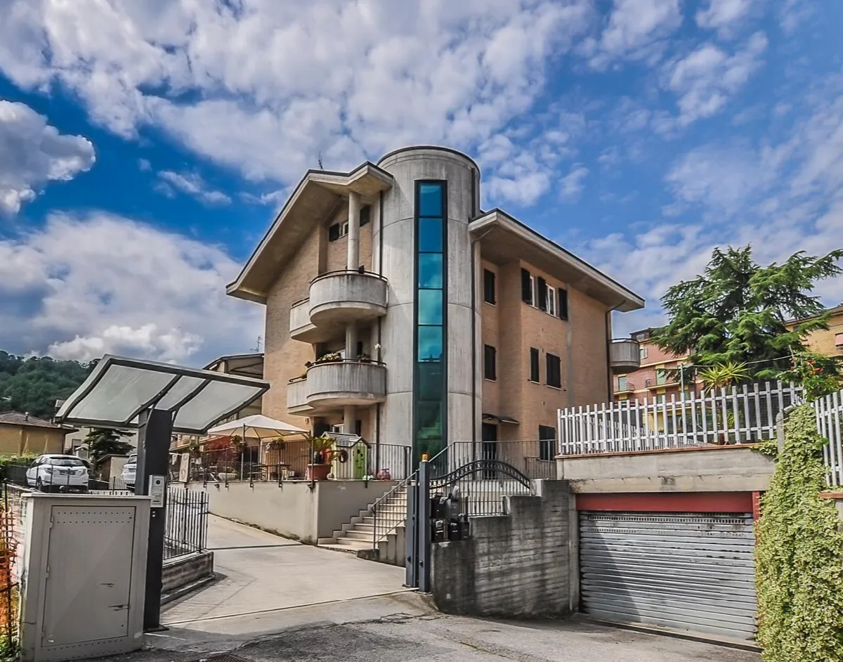 Appartamento in vendita a Comunanza, Centro - foto 1