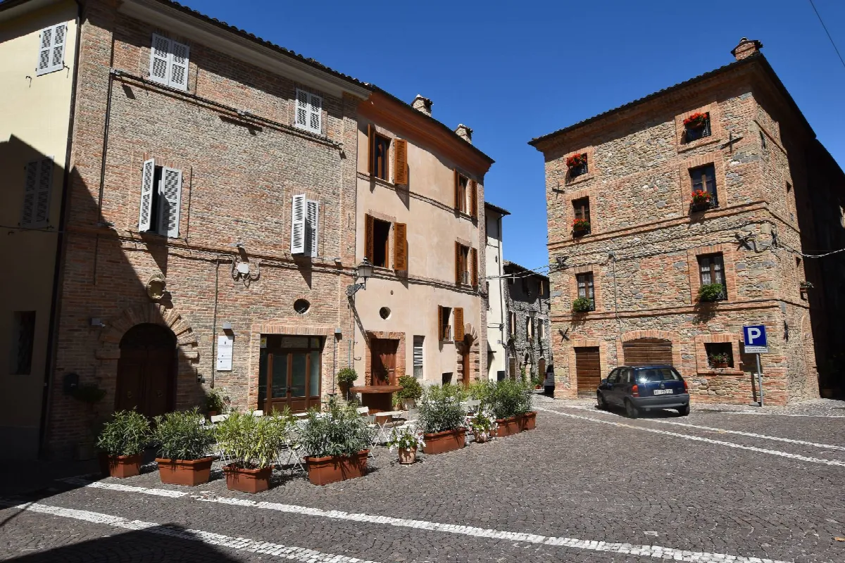Appartamento in vendita a Comunanza, Centro Storico - foto 2