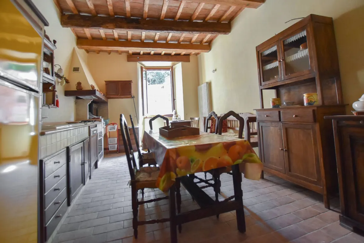 Appartamento in vendita a Comunanza, Centro Storico - foto 4