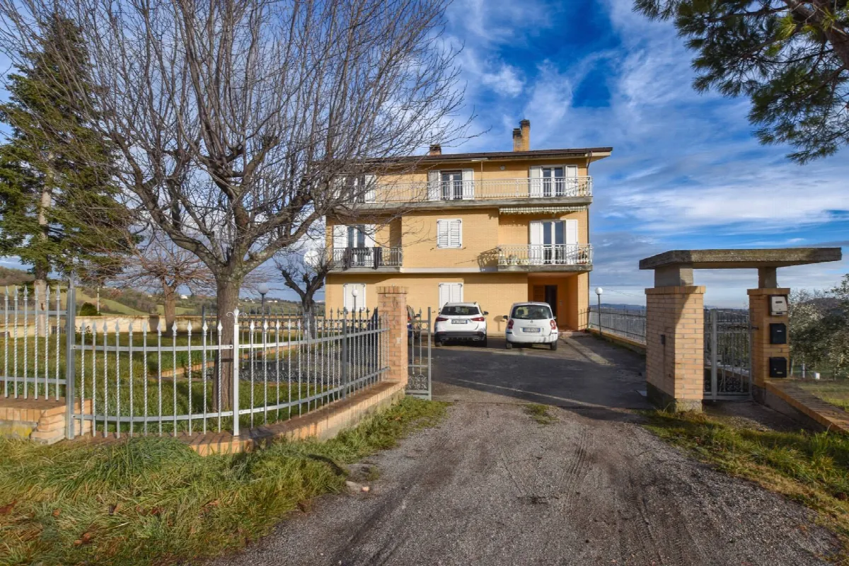 Appartamento in vendita a Santa Vittoria in Matenano - foto 2