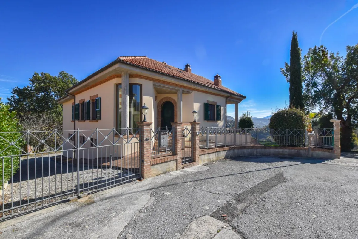 Appartamento in vendita a Amandola - foto 1
