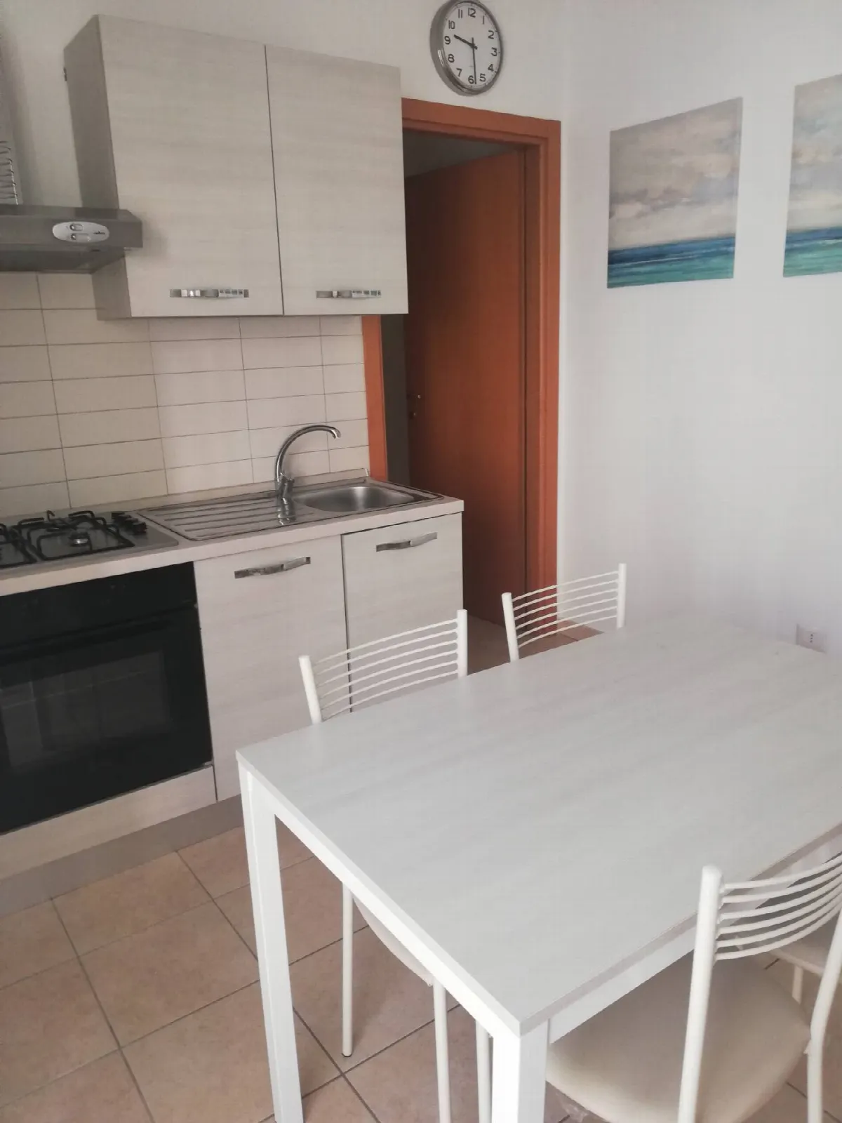 Appartamento in vendita a Macerata, VIA MAFFEO PANTALEONI - foto 2