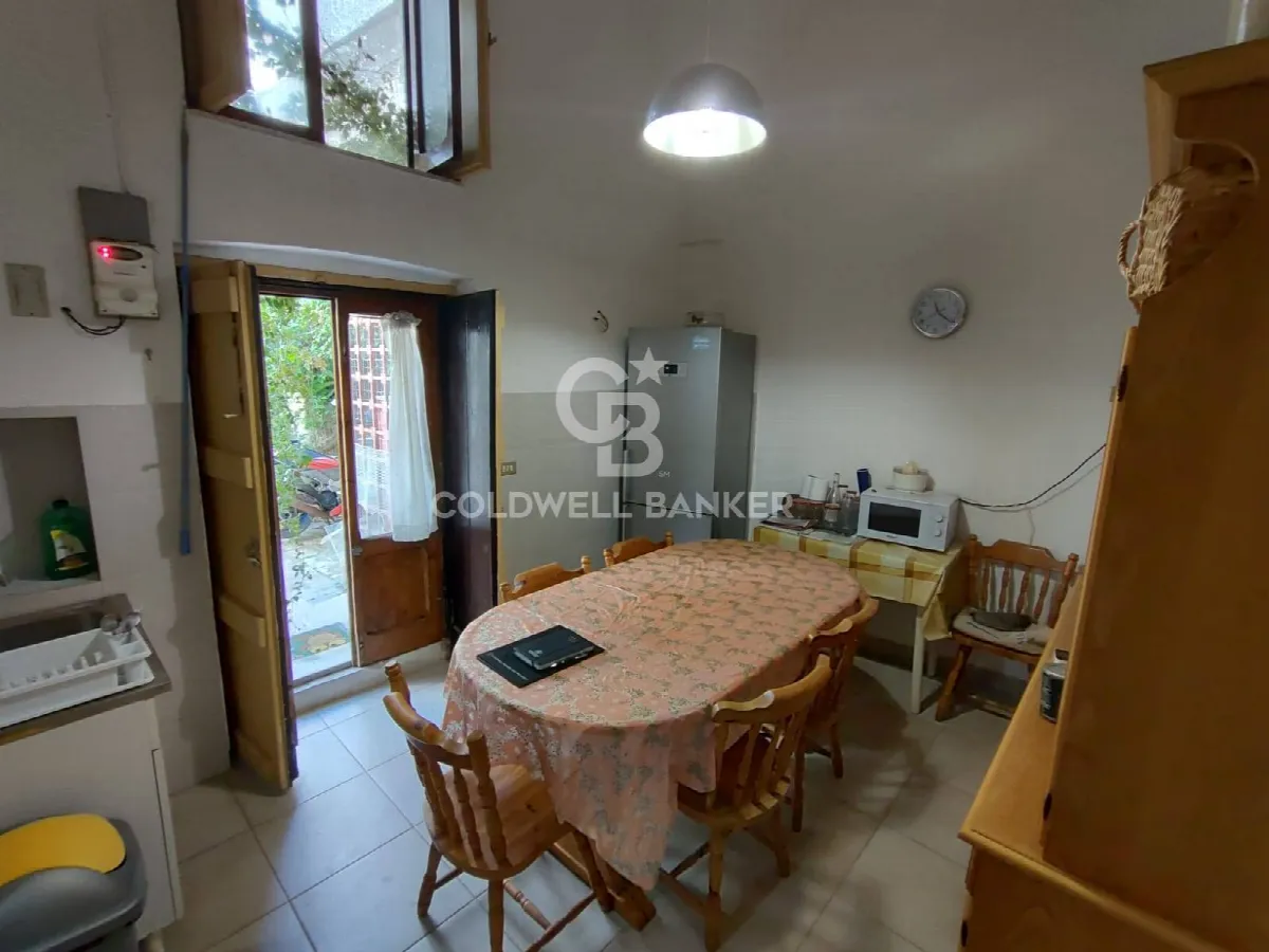 2 locali in vendita a Brindisi, Centro - foto 1