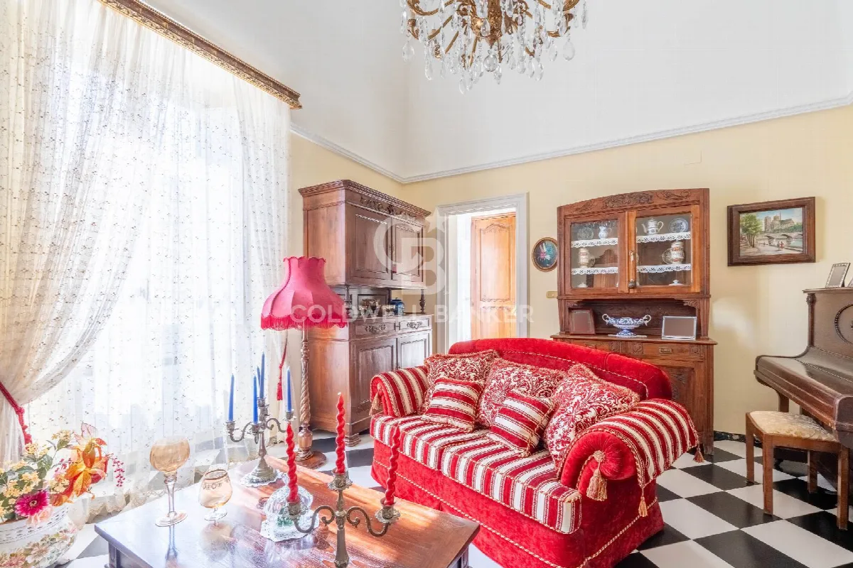 Appartamento in vendita a Brindisi, Centro - foto 2