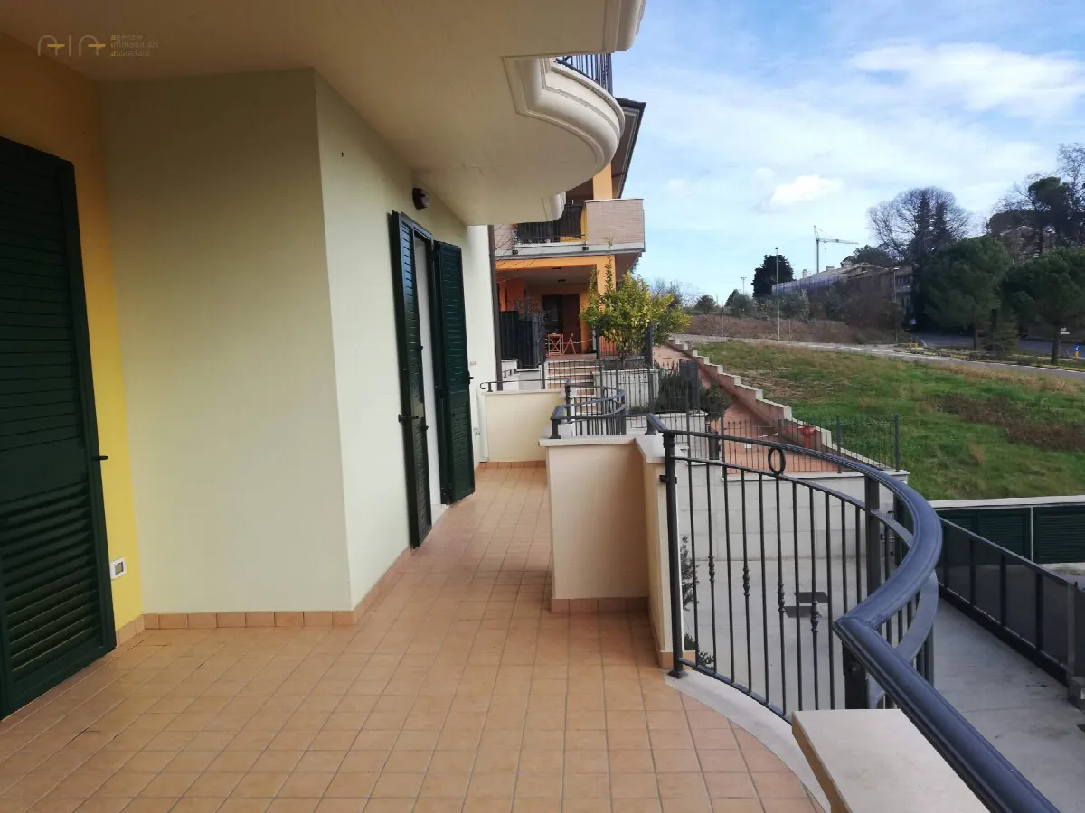 Appartamento in vendita a Colli del Tronto, Zona Salaria - foto 2