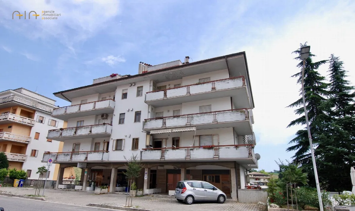 Appartamento in vendita a Castignano, Centrale / Centro Storico - foto 1