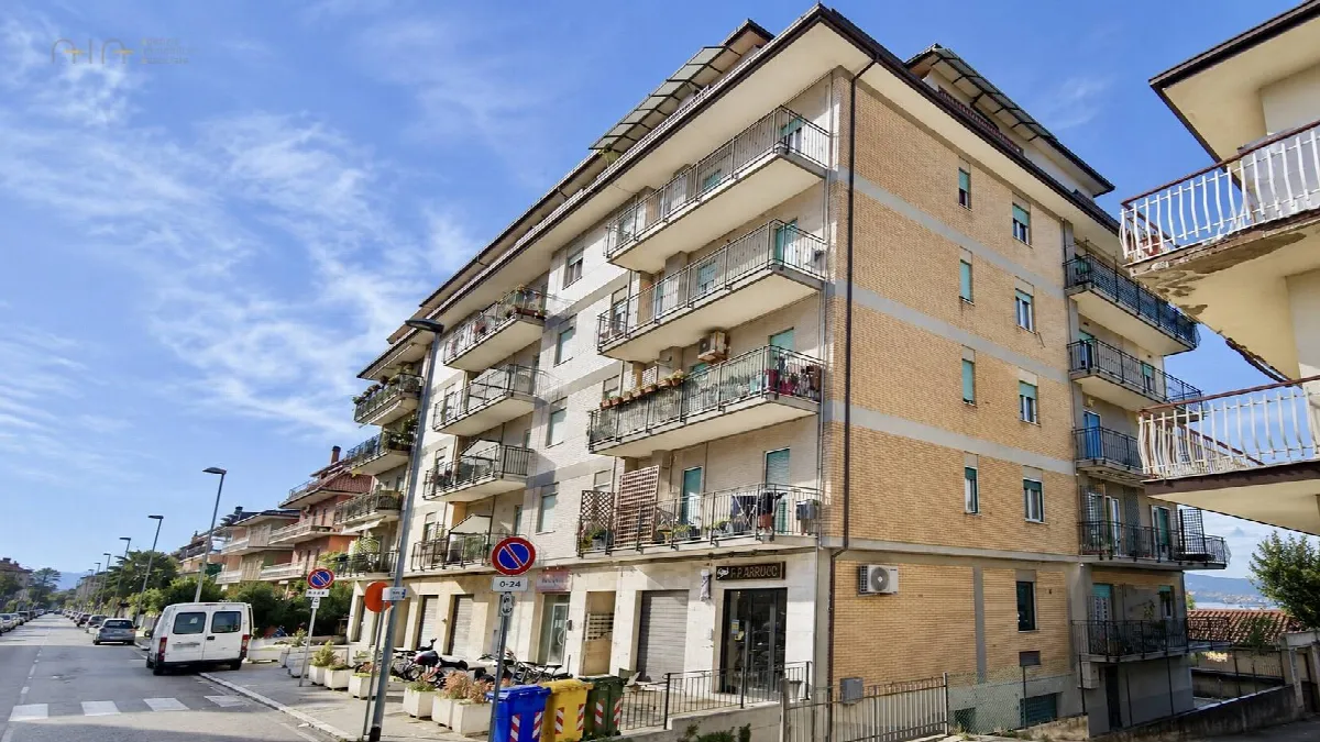 Appartamento in vendita a San Benedetto del Tronto, Porto D'ascoli lungomare - foto 1