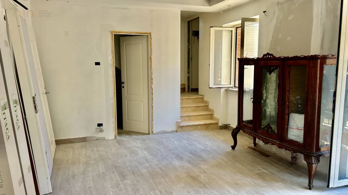 Appartamento in vendita a Carassai, Centrale / Centro Storico - foto 9