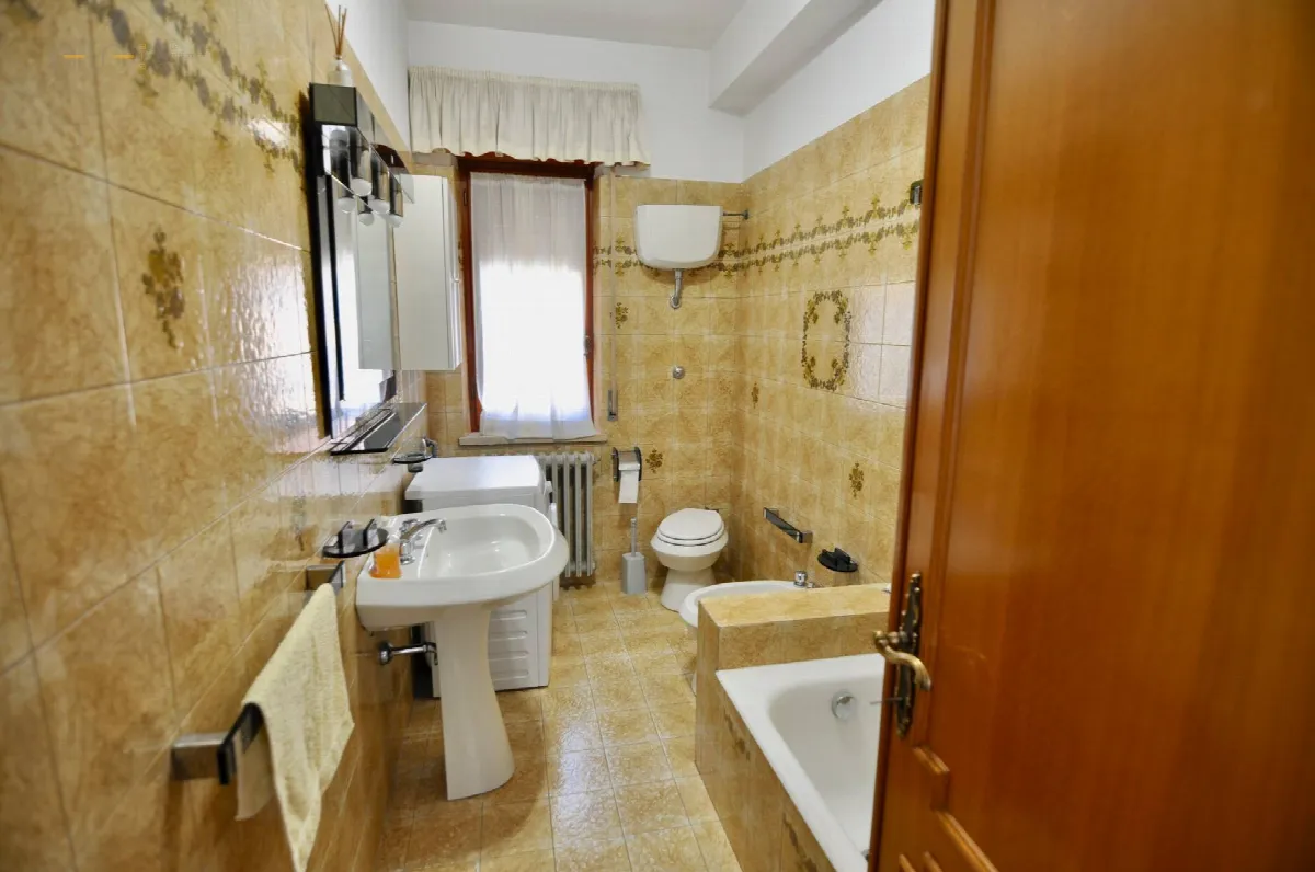Appartamento in vendita a San Benedetto del Tronto, Porto D'ascoli lungomare - foto 9
