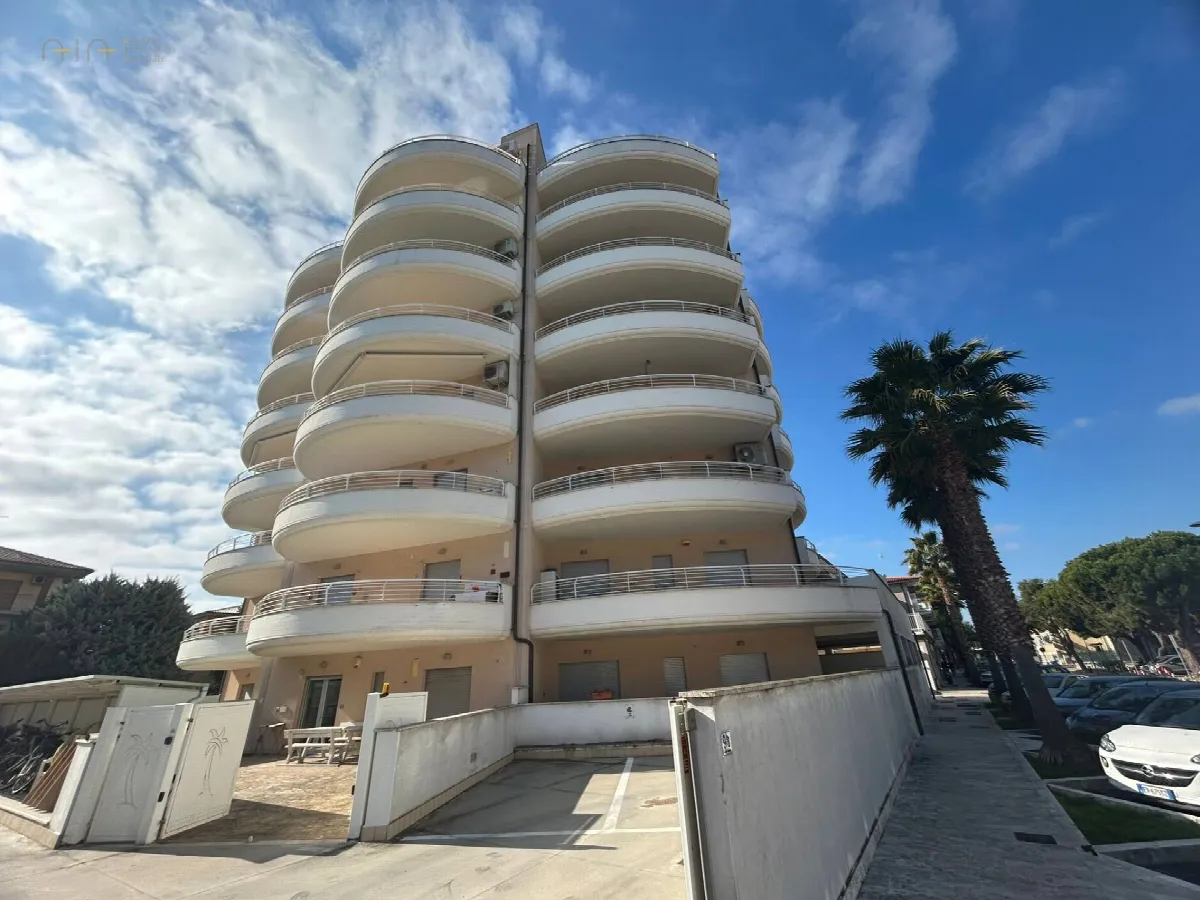 Appartamento in vendita a San Benedetto del Tronto, Porto D'ascoli lungomare - foto 10