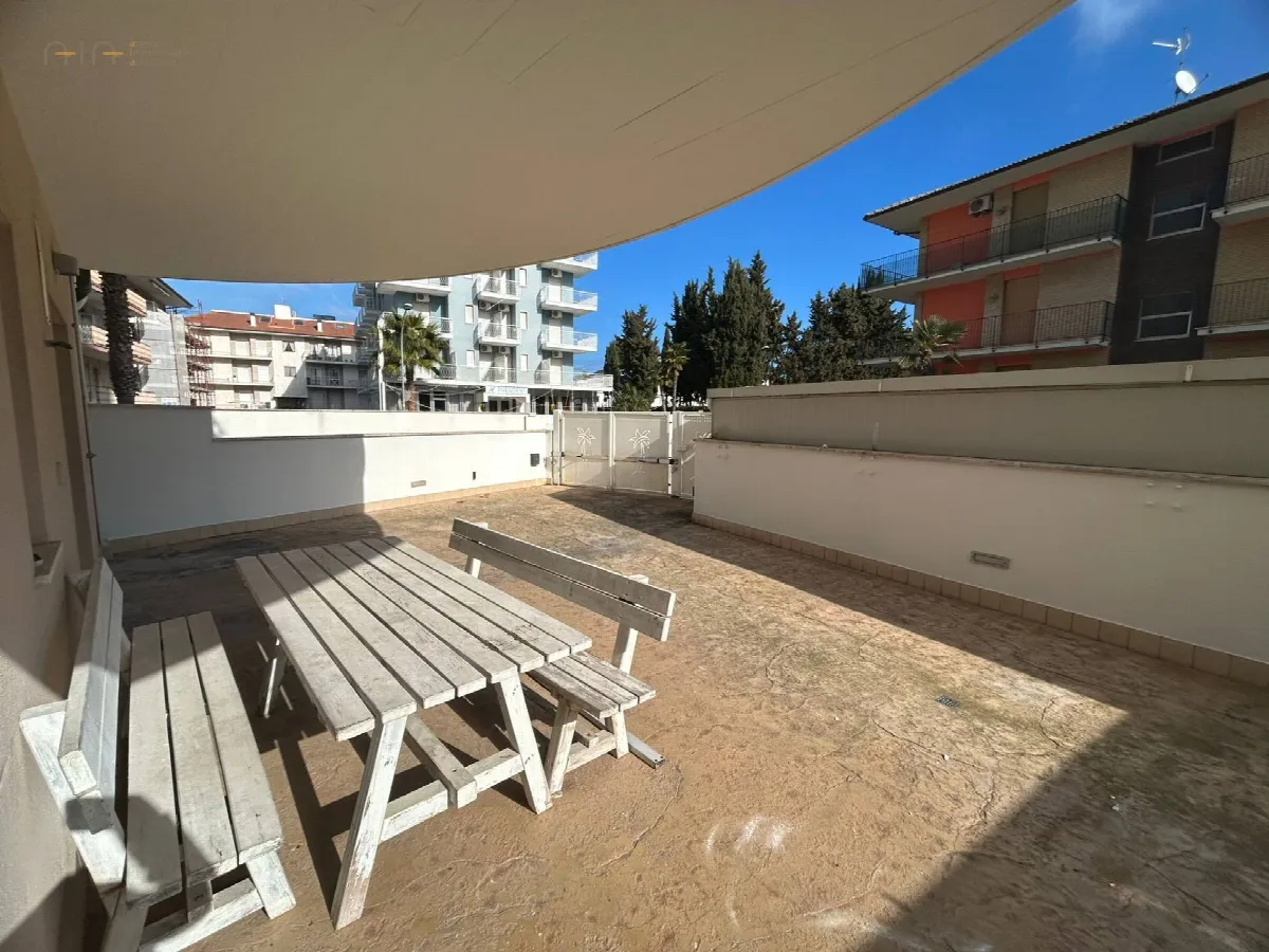 Appartamento in vendita a San Benedetto del Tronto, Porto D'ascoli lungomare - foto 3