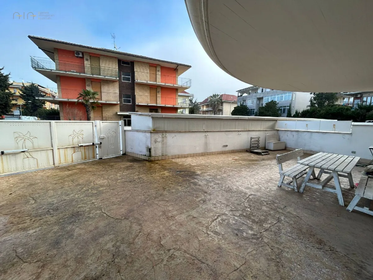 Appartamento in vendita a San Benedetto del Tronto, Porto D'ascoli lungomare - foto 8