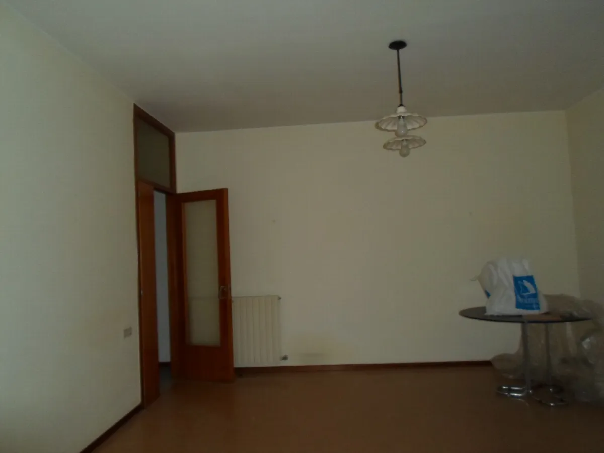 Appartamento in vendita a Amandola, Centrale / Centro Storico - foto 8