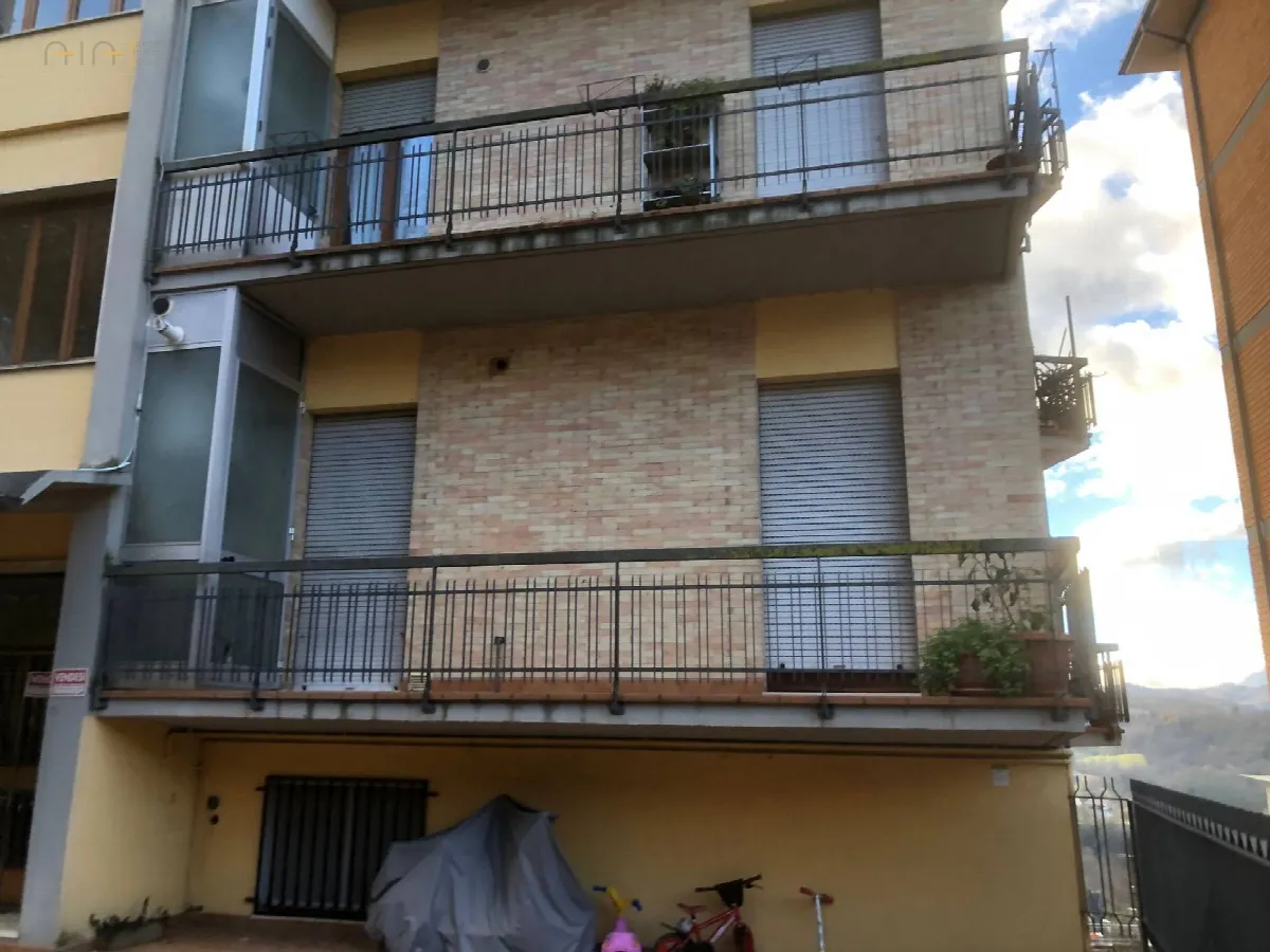 Appartamento in vendita a Amandola, Centrale / Centro Storico - foto 3
