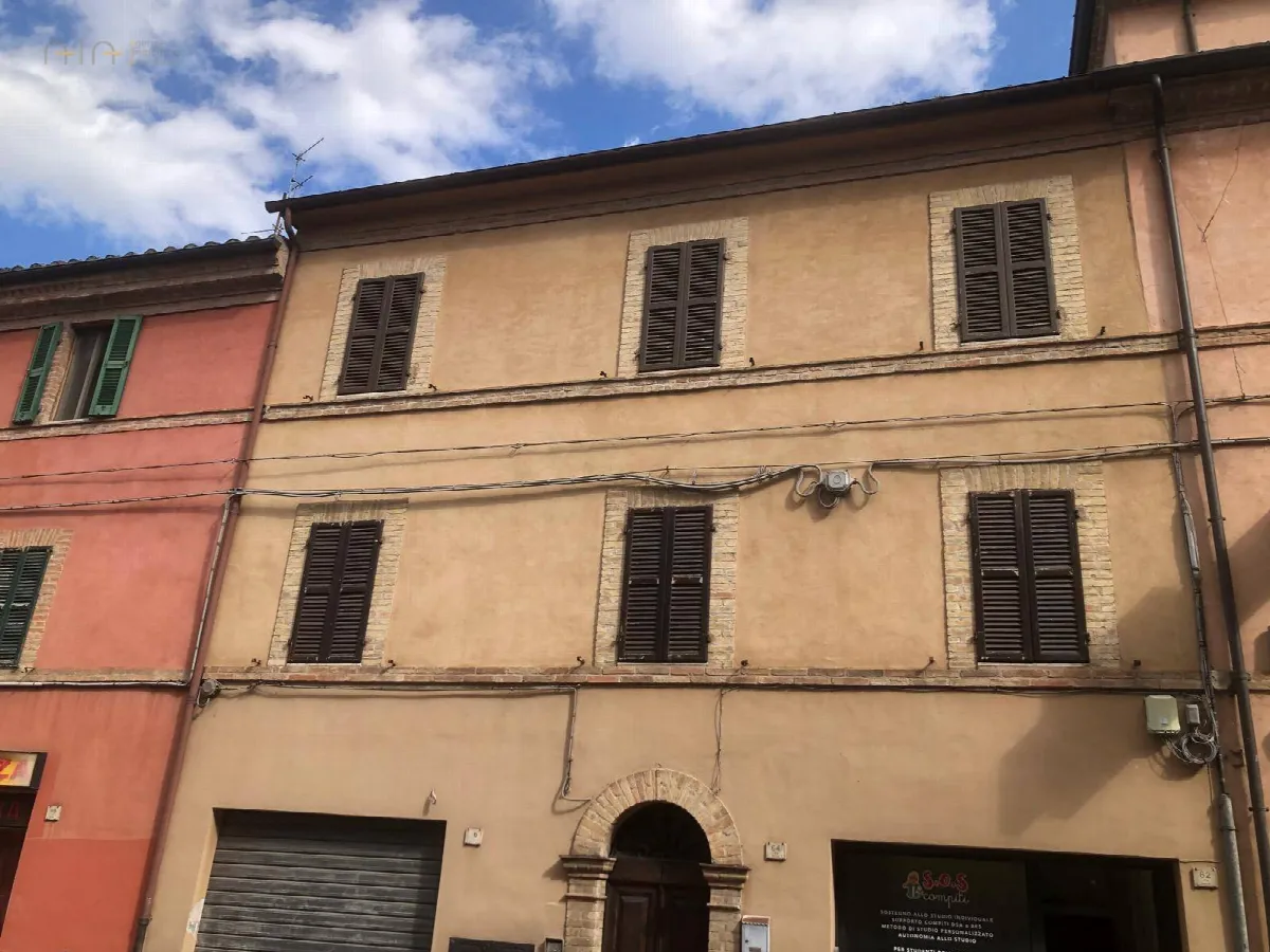 Appartamento in vendita a Comunanza, Centrale / Centro Storico - foto 2