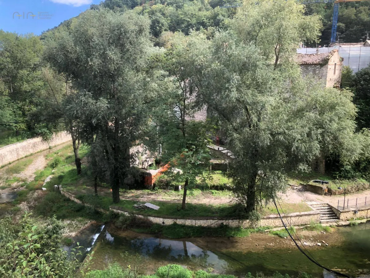 Appartamento in vendita a Comunanza, Centrale / Centro Storico - foto 4
