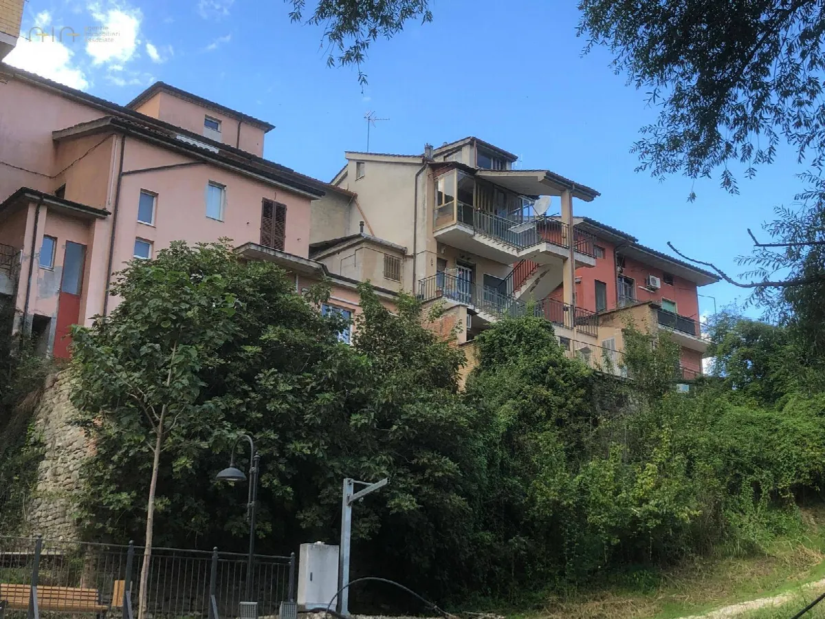 Appartamento in vendita a Comunanza, Centrale / Centro Storico - foto 6