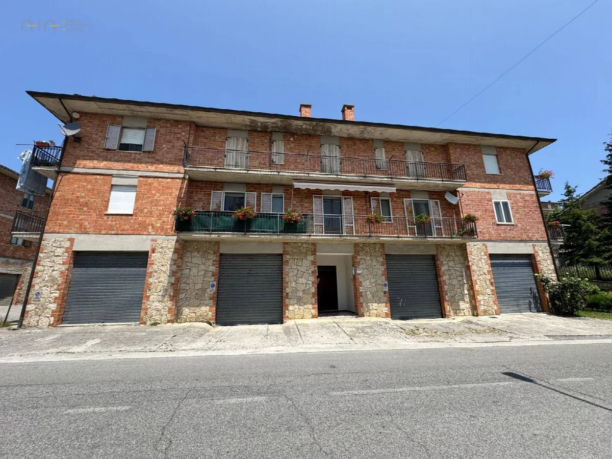 Appartamento in vendita a Montemonaco, Centrale / Centro Storico - foto 1