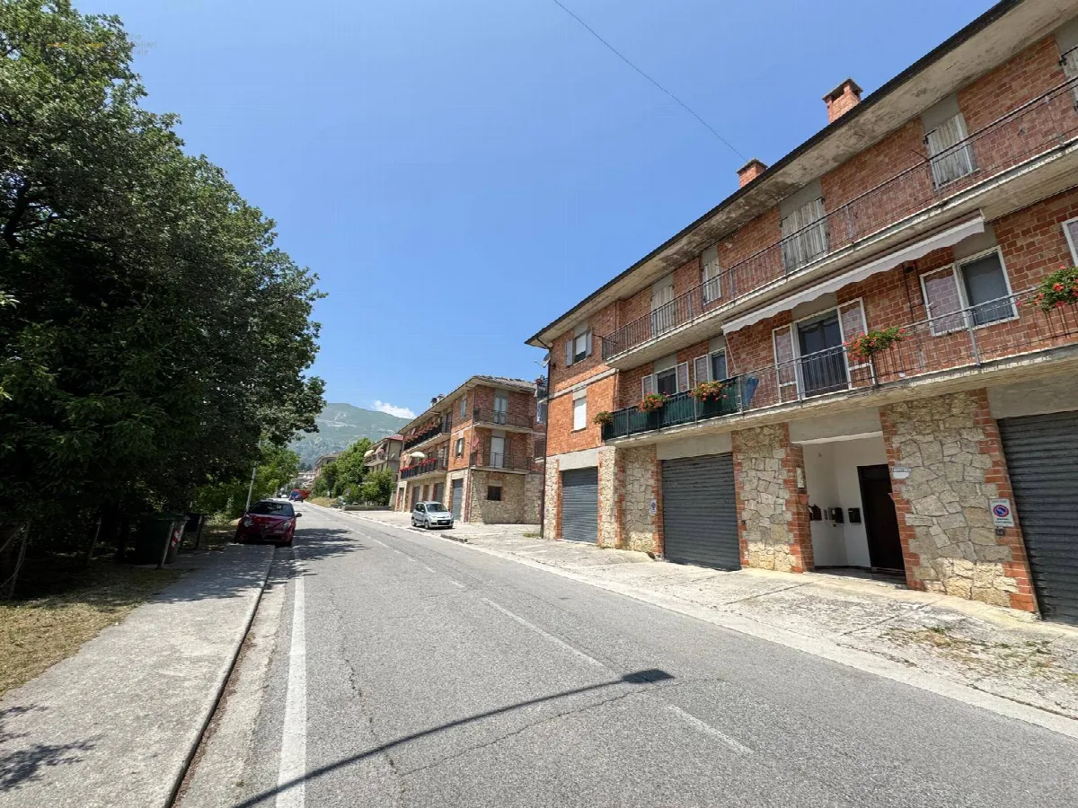 Appartamento in vendita a Montemonaco, Centrale / Centro Storico - foto 3