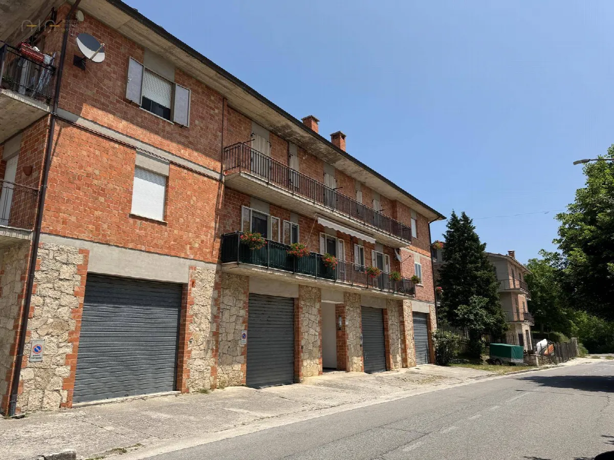 Appartamento in vendita a Montemonaco, Centrale / Centro Storico - foto 4