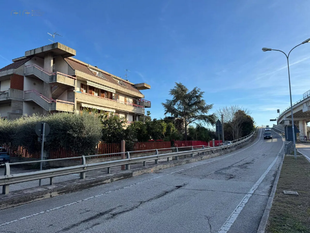 Appartamento in vendita a San Benedetto del Tronto, Porto D'ascoli residenziale - foto 2