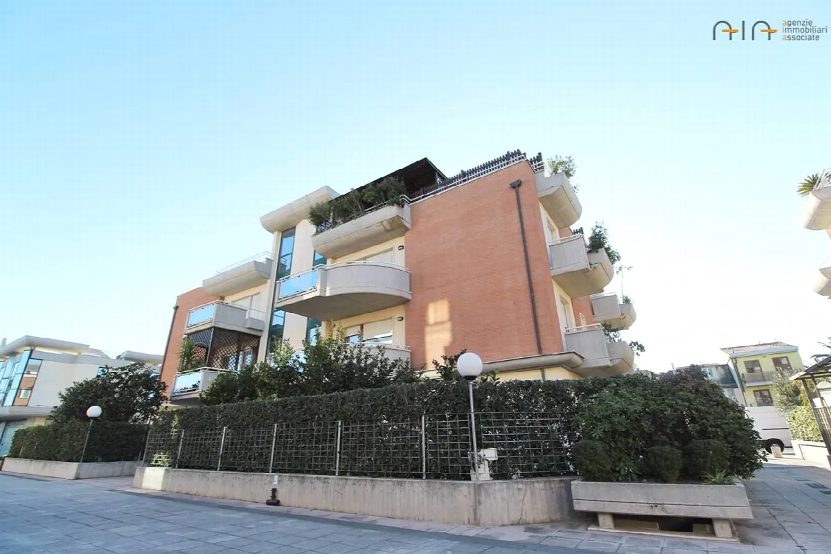 Appartamento in vendita a San Benedetto del Tronto, Porto D'ascoli residenziale - foto 1