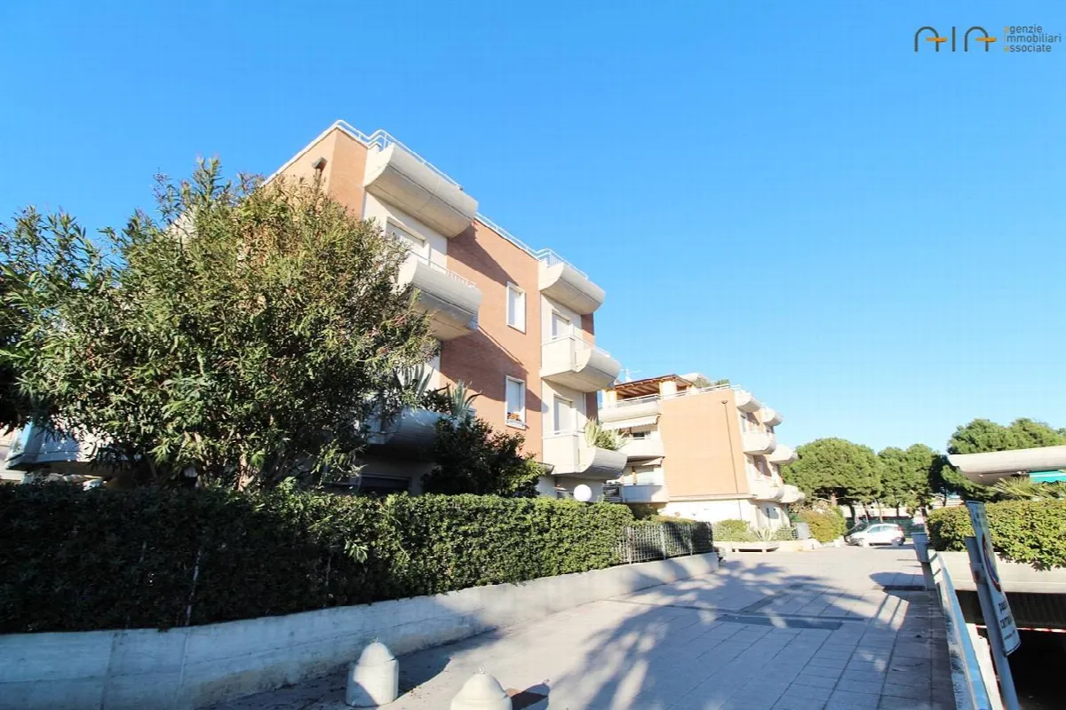 Appartamento in vendita a San Benedetto del Tronto, Porto D'ascoli residenziale - foto 2