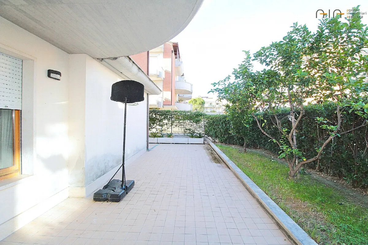 Appartamento in vendita a San Benedetto del Tronto, Porto D'ascoli residenziale - foto 8