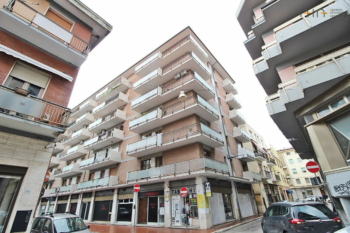 Appartamento in vendita a San Benedetto del Tronto, Centralissima - foto 1