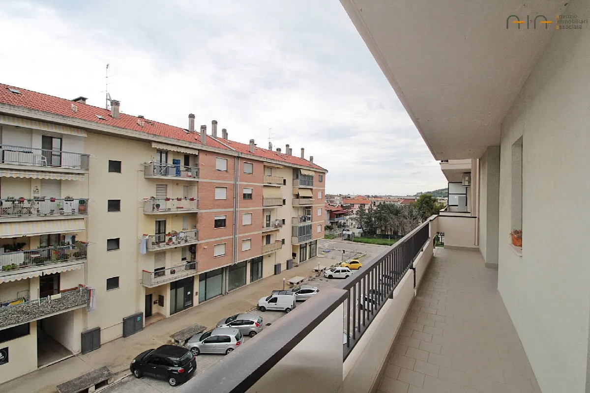 Appartamento in vendita a San Benedetto del Tronto, Porto D'ascoli residenziale - foto 8