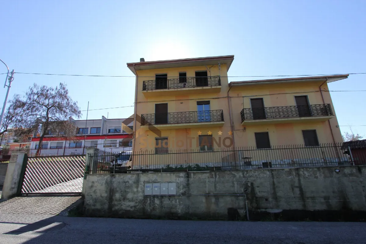 Appartamento in vendita a Cosenza, Sud - foto 2
