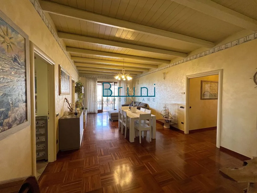 Appartamento in vendita a San Benedetto del Tronto, Zona Conad - foto 2