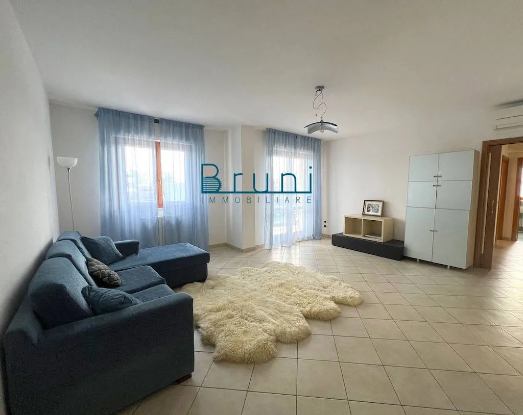 Appartamento in vendita a Grottammare, Ischia Ascolani (a sud del fiume Tesino, sopra ferrovia) - foto 1