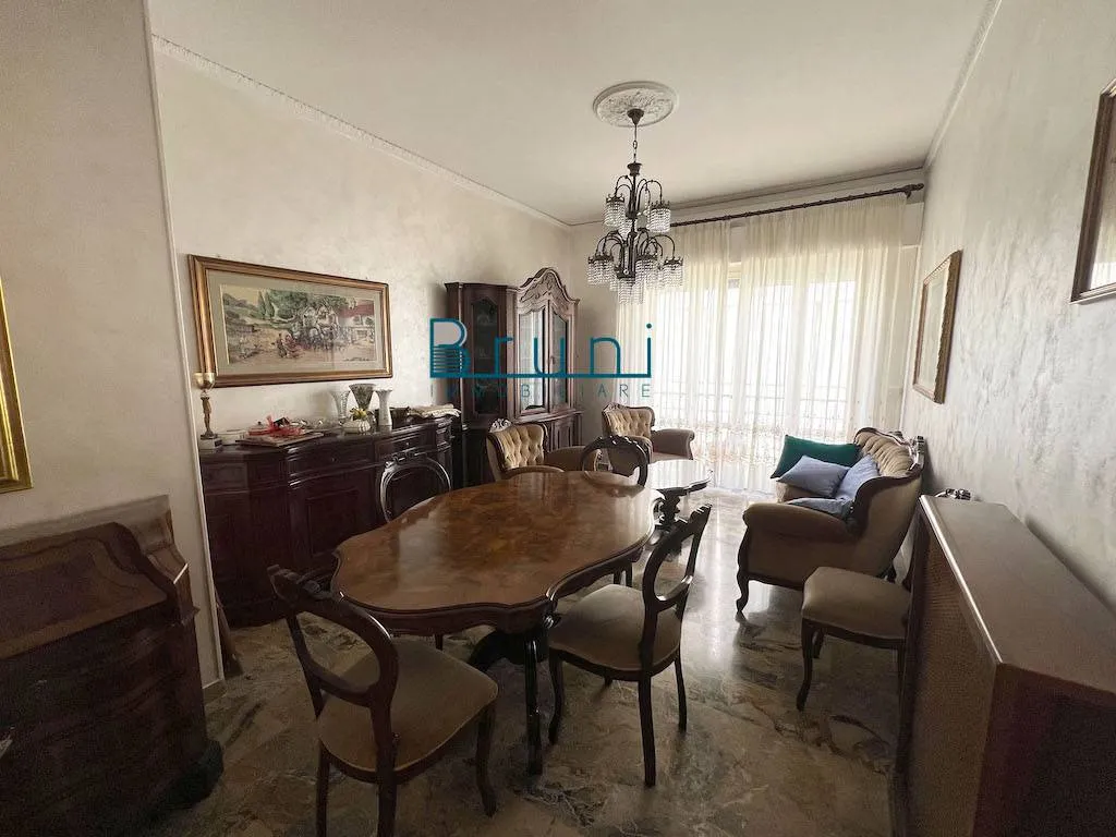 Appartamento in vendita a San Benedetto del Tronto, Zona Viale De Gasperi - foto 1