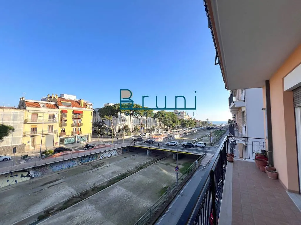 Appartamento in vendita a San Benedetto del Tronto, Zona Viale De Gasperi - foto 4