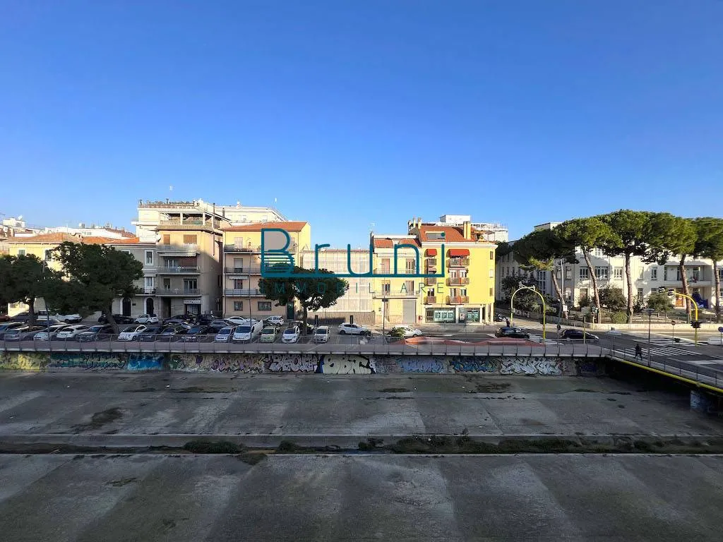 Appartamento in vendita a San Benedetto del Tronto, Zona Viale De Gasperi - foto 5