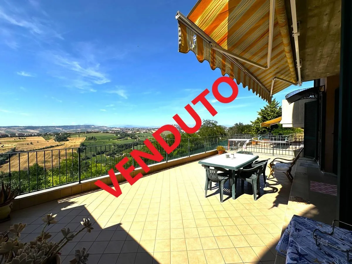 Appartamento in vendita a Fermo, Capodarco - foto 1