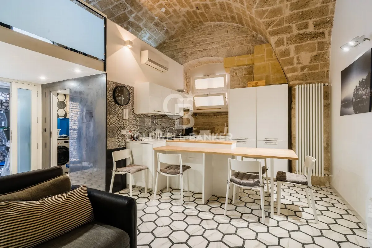 Appartamento indipendente in vendita a Giovinazzo - foto 1