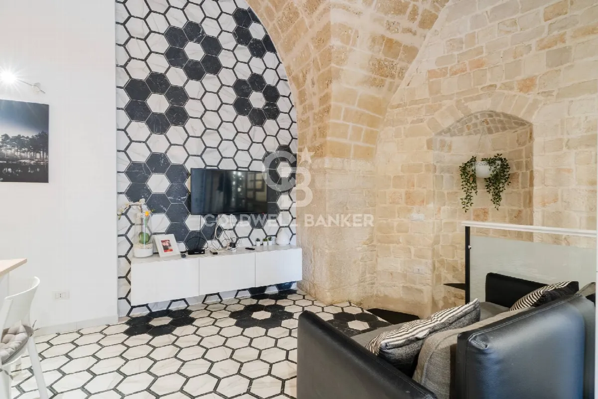 Appartamento indipendente in vendita a Giovinazzo - foto 2